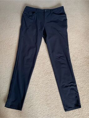 Lululemon commission Classic Straight-Leg Black Pants